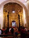 altar de la virgen en San Vicente